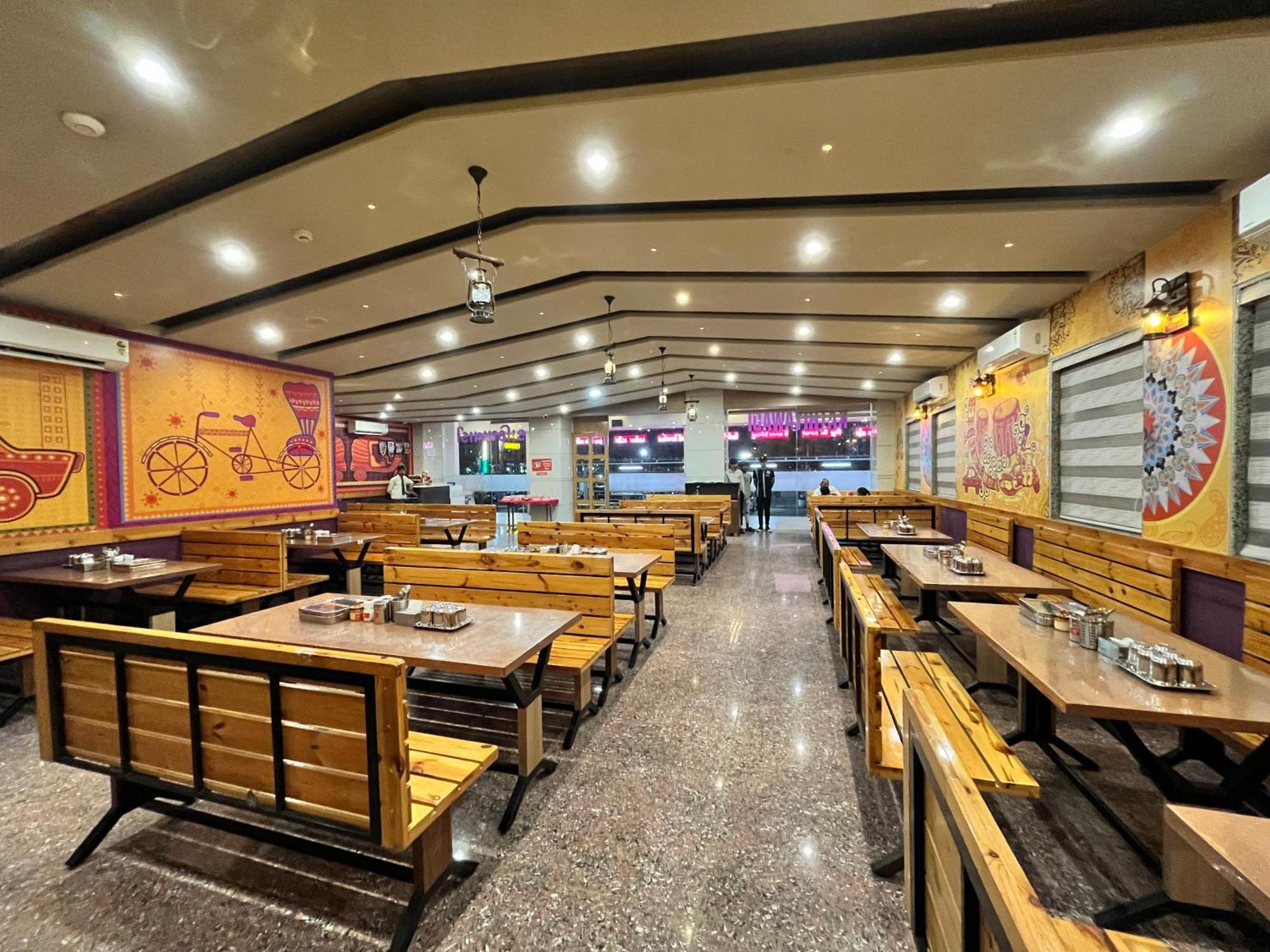 Hotel Grand Darshan Vadodara Ngoại thất bức ảnh
