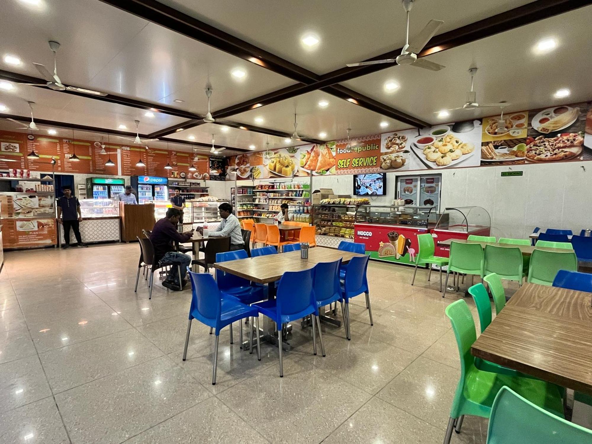Hotel Grand Darshan Vadodara Ngoại thất bức ảnh