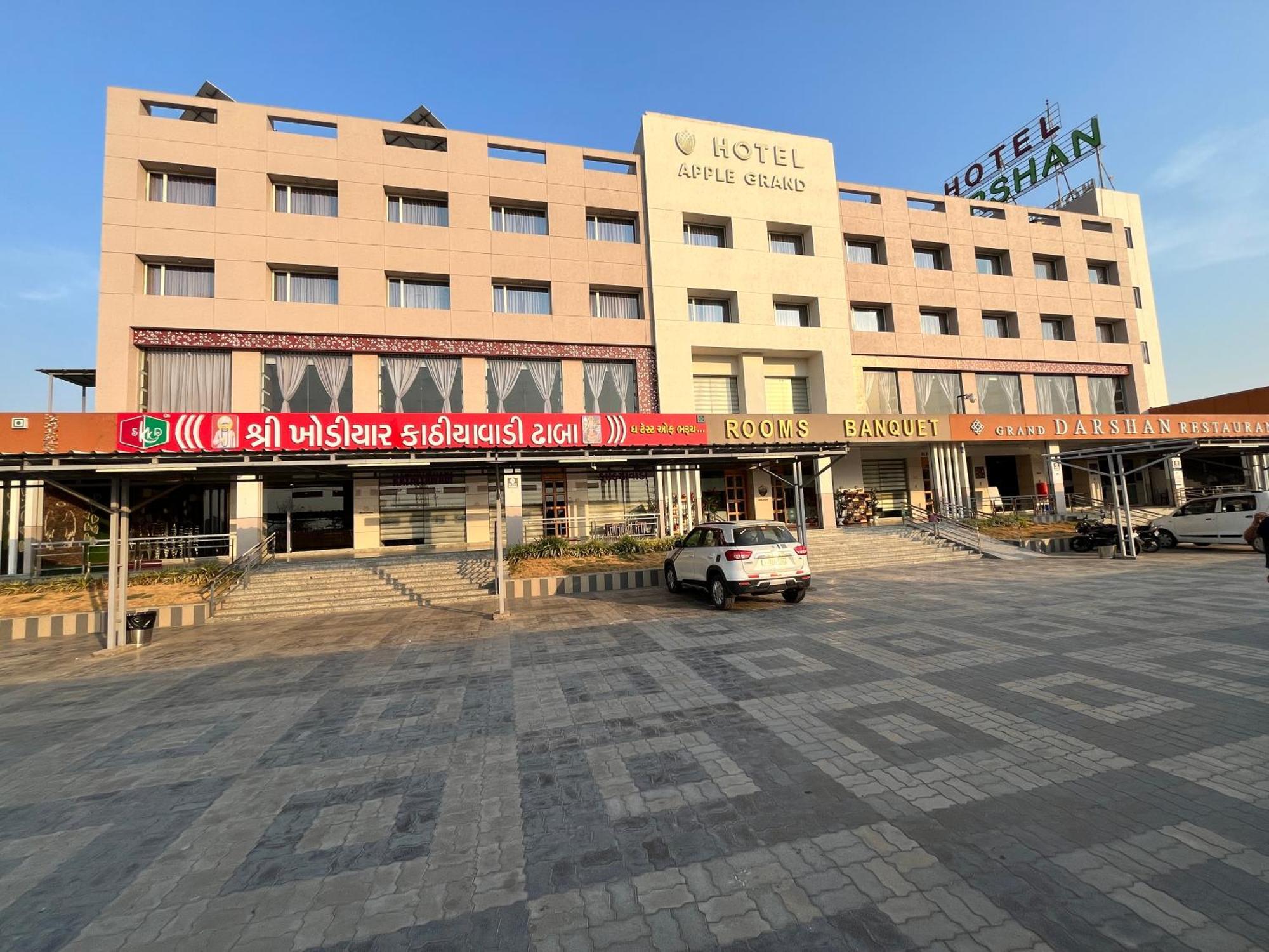 Hotel Grand Darshan Vadodara Ngoại thất bức ảnh