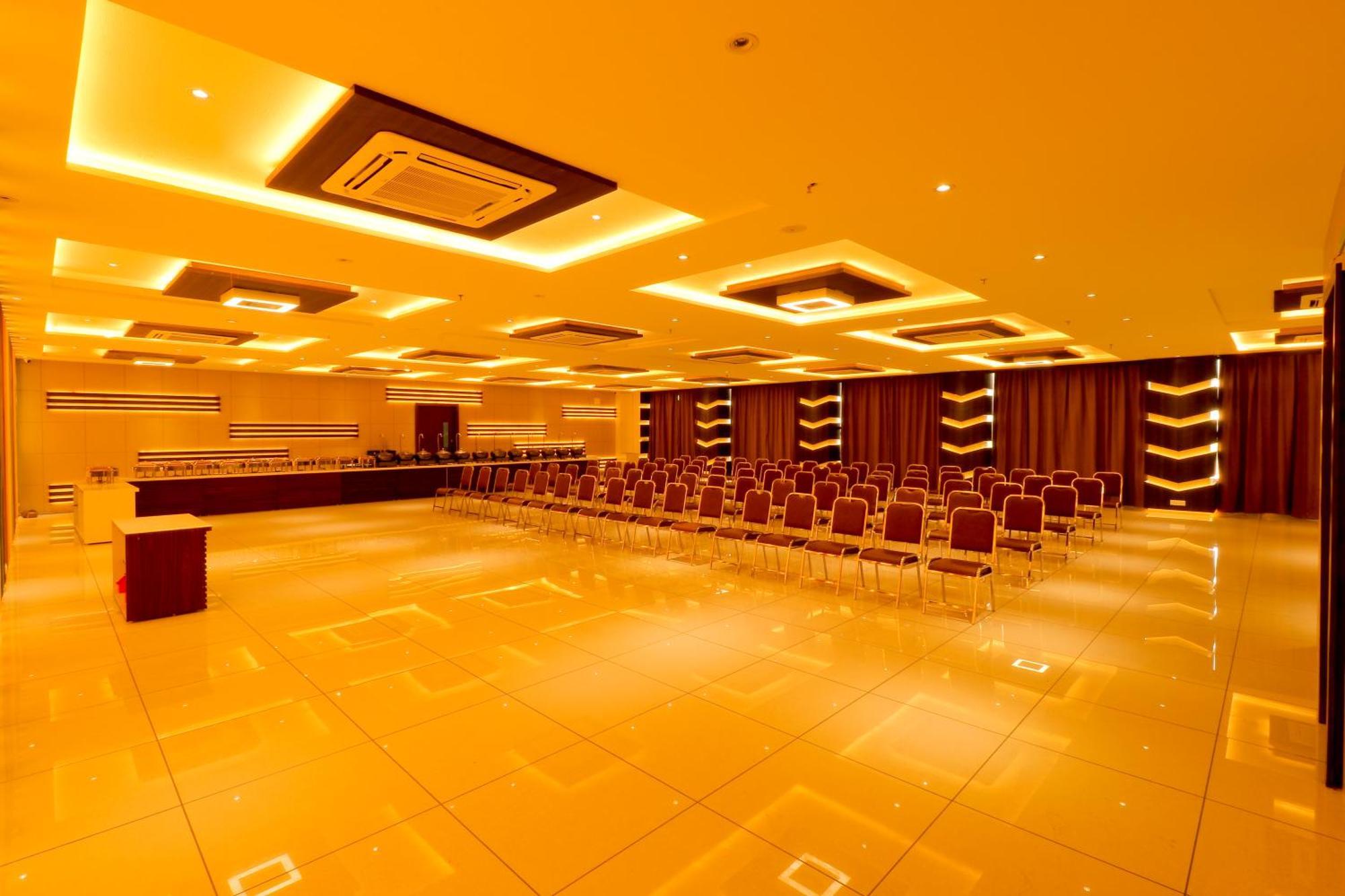 Hotel Grand Darshan Vadodara Ngoại thất bức ảnh