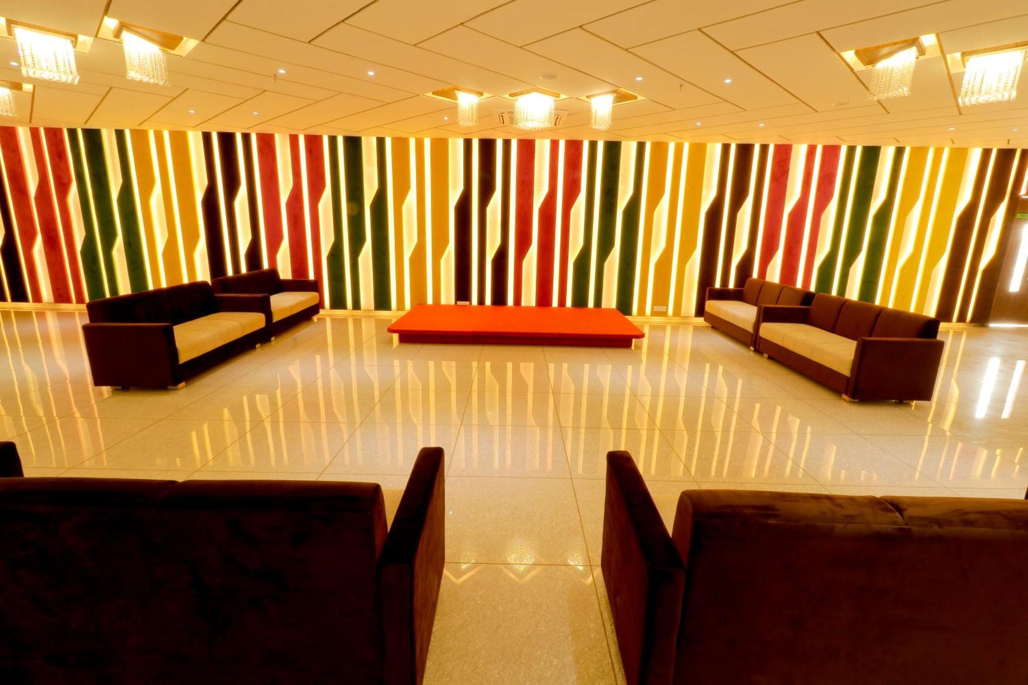 Hotel Grand Darshan Vadodara Ngoại thất bức ảnh